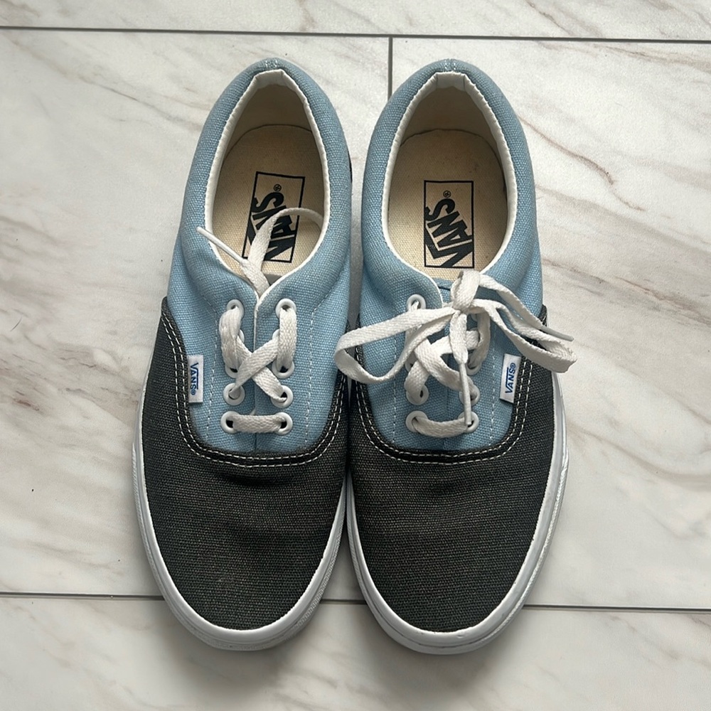 Vans unisex canvas shoes